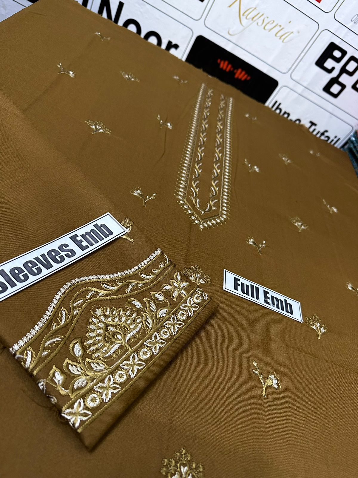 Batik Embroidered Unstitched Dhanak 2Pc Suit - SL1002