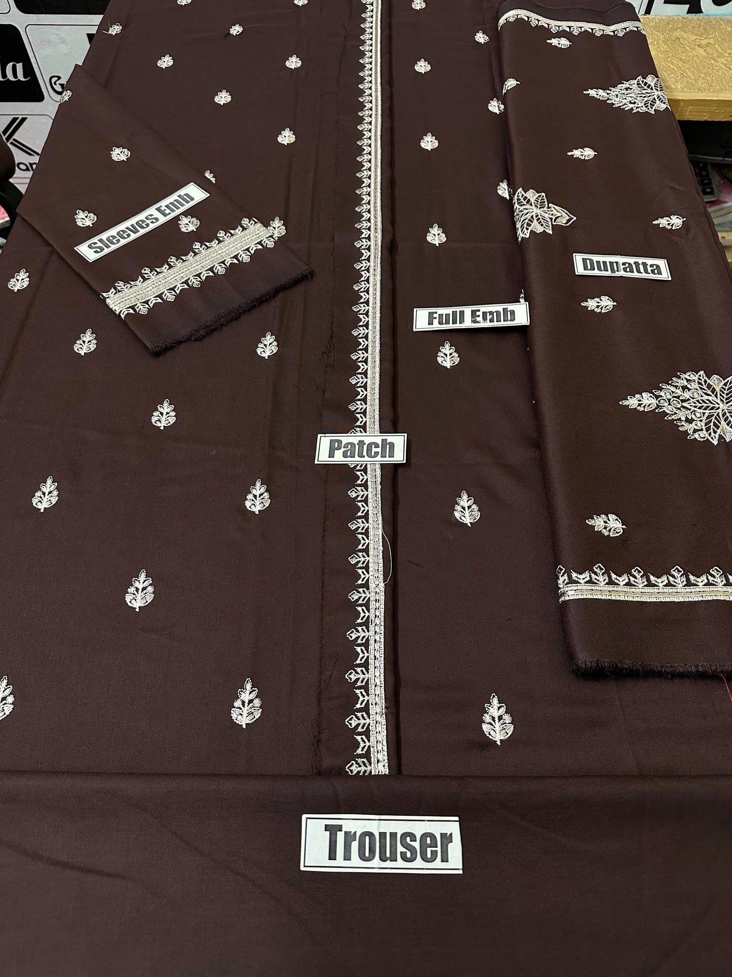 Kayseria Embroidered Unstitched Dhanak 3Pc Suit - SL1001