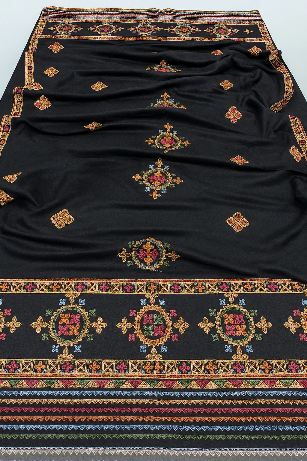 BAREEZE Embroidered Unstitched Dhanak 3Pc Suit - SL1001