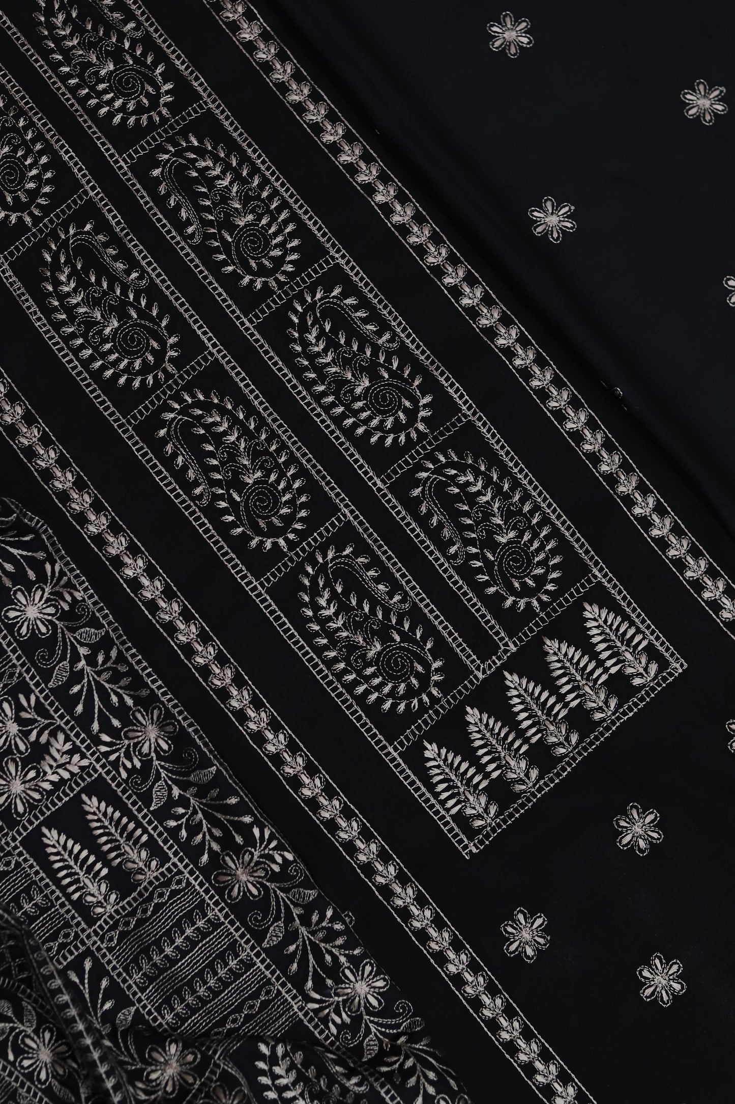 BAREEZE Embroidered Unstitched KARANDI 3Pc Suit - SL1001