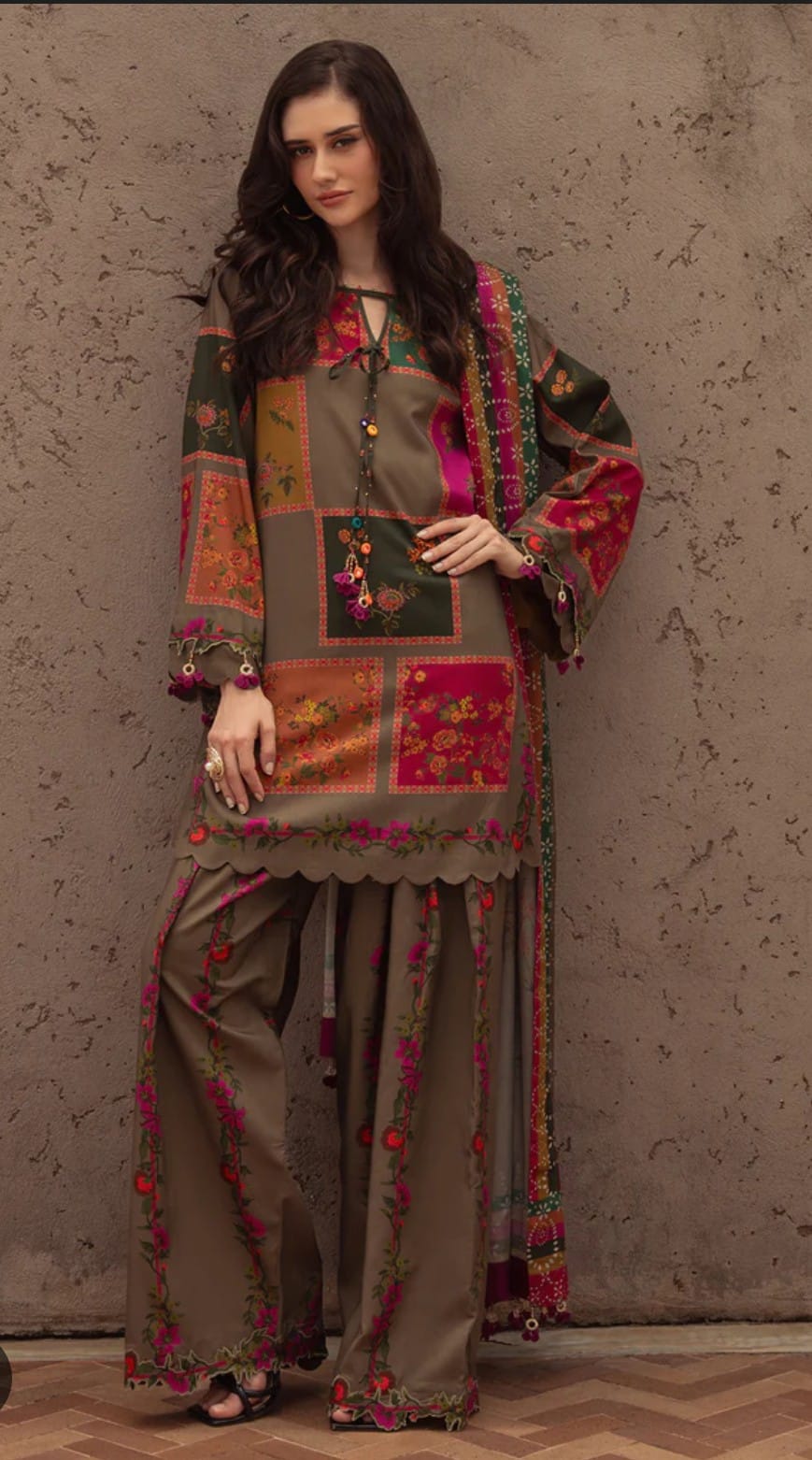 Winter 3PC Karandi Digital Print Dress